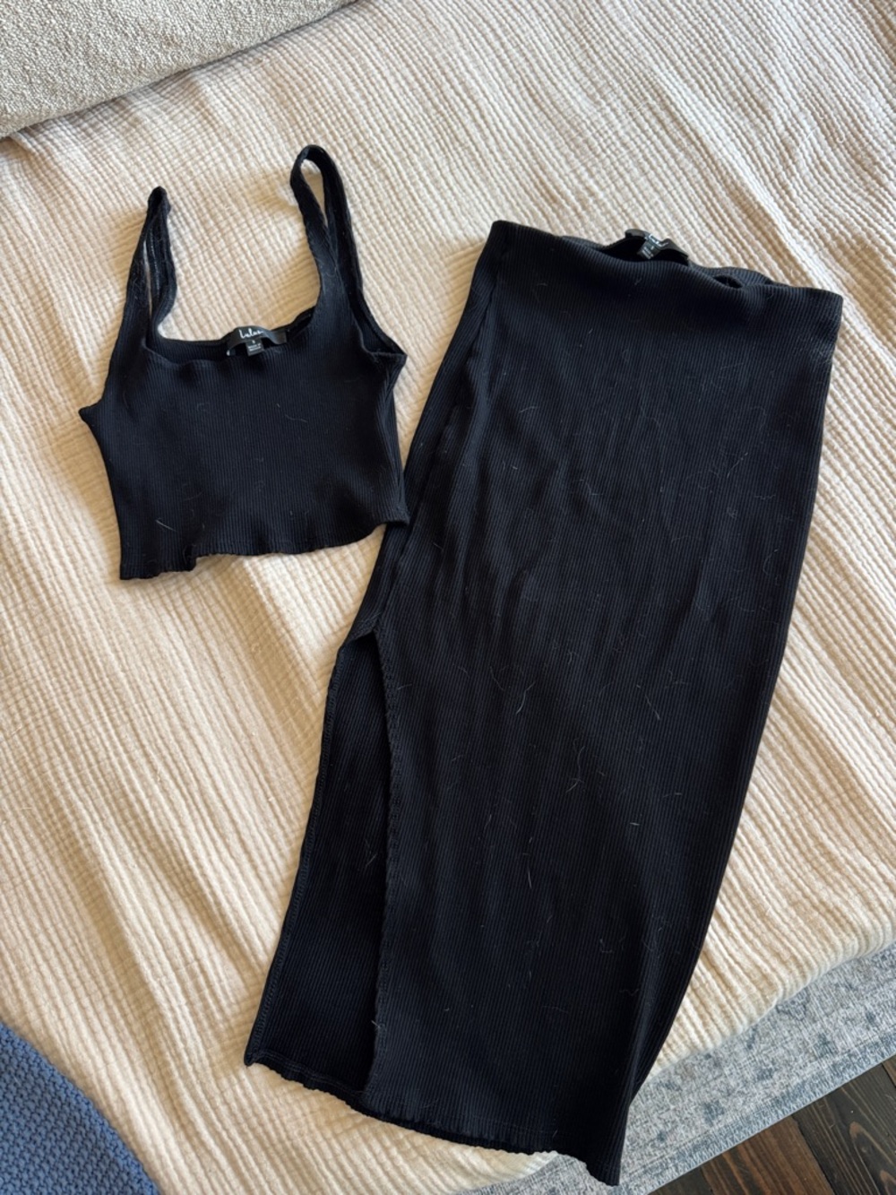 Lulu's Black Ribbed Square-Neck Crop Tank